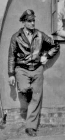 Lucian James Siracusa 416th Bomb Group (L) - Squadron 668